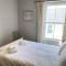 37 Trenwith Place, charming family home & garden!