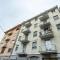 Yellowsunny Apartment with Two Balconies