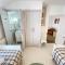 Porth House, with south facing courtyard garden!