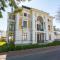 Designerwohnung in alter Villa für Familien, mit Terrasse und 2 Schlafzimmern