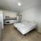 Hostel Conil - Habitaciones con baño privado en el centro de Conil