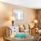 Spacious 14th Floor Corner Suite, Partial Diamond Head and Ocean Views, FREE Parking! - هونولولو