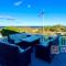 Southern cottage with terrace and magnificent view - Lillesand