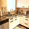 Beach gem! Hot Tub/EV/2bd/3.7mi beach/.5mi outlets - Рехобот-Бич