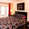 Luxurious condo (1100 sq2) /private elevator!