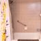 Luxurious condo (1100 sq2) /private elevator!