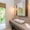 RESOL Secluded Ocean-view luxury in the Jungle