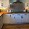 Edinburgh Street Home - Beautiful House with Free Parking and Wifi, Equipped with comfy furnitures