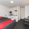 The Hibernian Studio Apartments - 4 Latter Street - 提马鲁