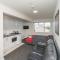 The Hibernian Studio Apartments - 4 Latter Street - 提马鲁