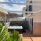Apartment With Jacuzzi and pool access