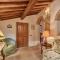 Unique country house in an old hamlet - Monte Castelli