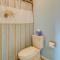 Walk to Restaurants Downtown Leesburg Townhome!