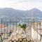 Pozzo Vertical Apartment with garden and parking by Rent All Como