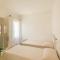 Elegant Residence Ea Bianca 2 Bedroom sleeps 6 extra bed available