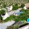 Boutique Teepee Sleeps 2 with Pool
