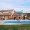 Holiday Home For 8 people, POOL + SEA view