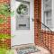 RF Central location w fenced backyard FIRE-PIT