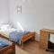 Słoneczny apartament blisko jeziora i gór