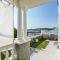 Apartment La terrazza in mare by Interhome