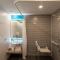 Holiday Inn Express - Hamburg South A7-AS42 by IHG