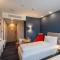 Holiday Inn Express - Hamburg South A7-AS42 by IHG