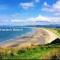 12 person villa over looking the coast 5 STAR - Dyffryn