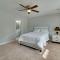 Dumfries Vacation Rental about 32 Mi to Washington DC!