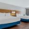 Chateau Beachfront Hotel, a By the Sea Resort