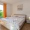 NAVIS Sea View Apartment with pool