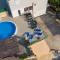 NAVIS Sea View Apartment with pool