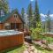 Lake View Home for 10 Hot Tub L2 EV Canoe Bikes Highly Rated by All Guests - Truckee