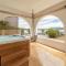 Faidons Luxury House with jacuzzi by AegianKazarte