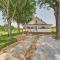 Dobson Farmhouse with Scenic Porch - Near Vineyards! - Dobson