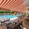 Lara Dinc Hotel