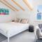 Seafront Baska Apartment