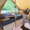 Glamour Tent in Frisian Woods near Cycling Route