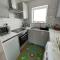 Villa - Sleeps 6 - Pets Ok - Pool - Parking