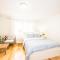 Modern bright cozy 3bed 3bath Vacation house in Ajax, greater Toronto area GTA, ON, Canada - Ajax
