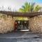 87965 Spacious and private retreat 1 block from the Ocean in Progreso East - Progreso