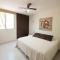 87979 Very chic 3BR Condo, tons of amenities, 1 block from Ocean - Progreso