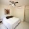 87979 Very chic 3BR Condo, tons of amenities, 1 block from Ocean - Progreso