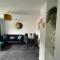 Large Stylish 2 Bedroom Apartment Stevenage Sleep 6 - 斯蒂夫尼奇
