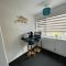 Large Stylish 2 Bedroom Apartment Stevenage Sleep 6 - 斯蒂夫尼奇
