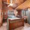 Cozy Copper Cabin Lodge
