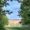 Beautiful Regency Crescent Apartment in Idyllic Location