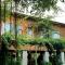 Tuyets hostel