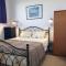 Apartment and rooms Parus