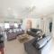 Battaleys Mews modern 3 bed with plunge pool