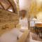 Canyon Cave Hotel